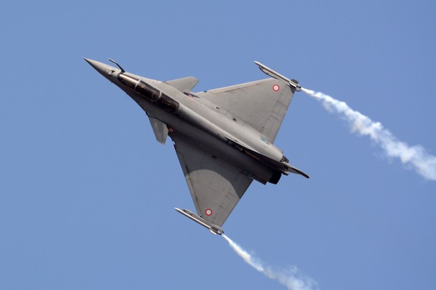 Dwa francuskie myśliwce Rafale zderzyły się wczoraj w powietrzu. Dwóch francuskich lotników nie żyje