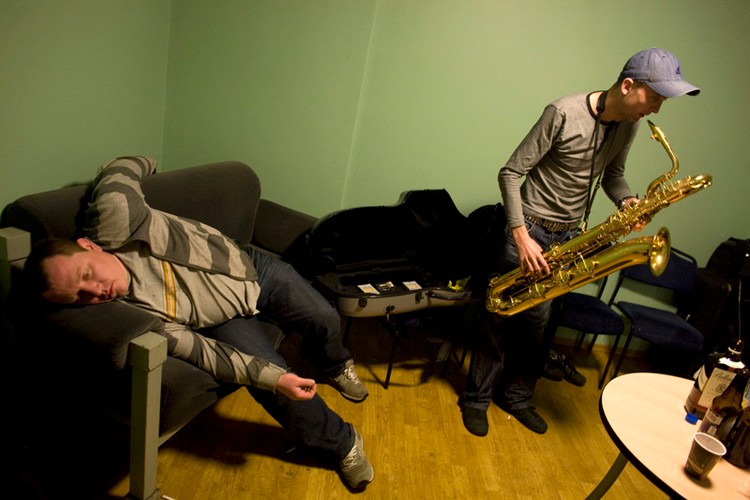 Ich muzyka łączy wiele stylów - rock, reggae, ska, punk