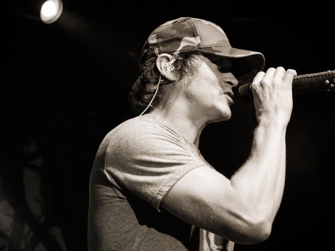 Umro pevač grupe "3 Doors Down": Karcinom bubrega ga odneo za nekoliko meseci
