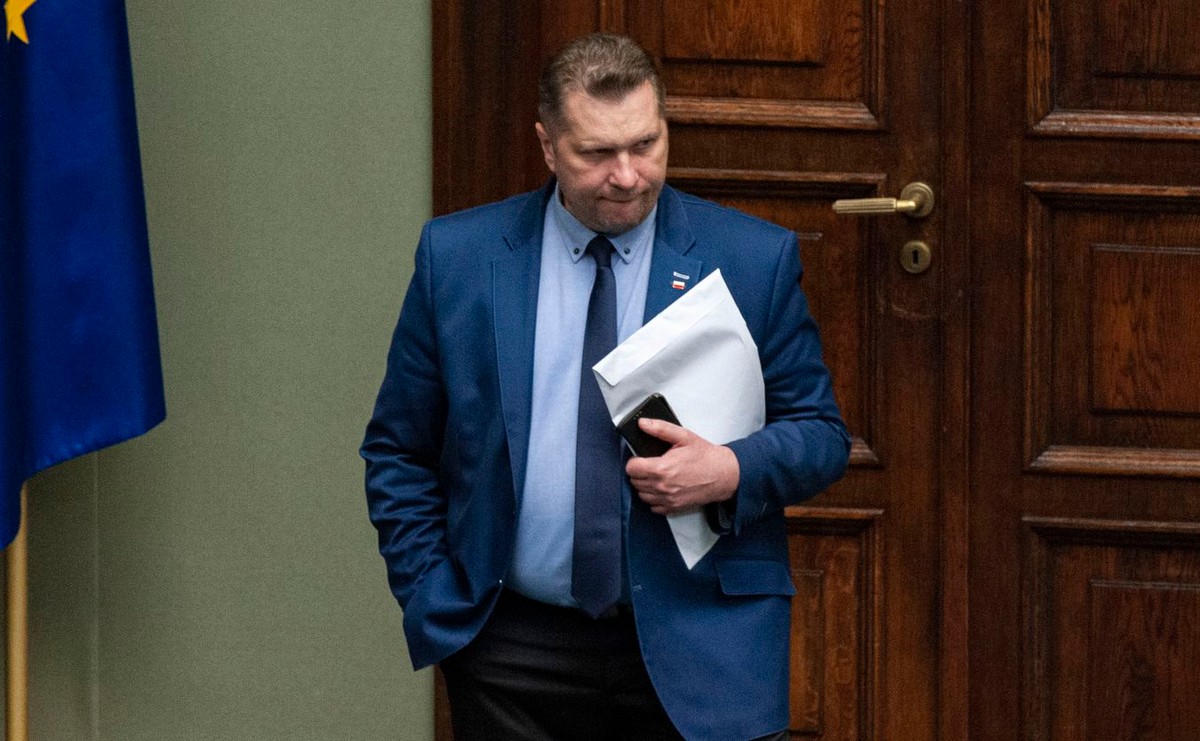 PRZEMYSLAW CZARNEK