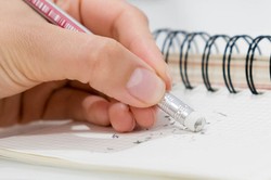 F czy W? Nietuzinkowy QUIZ ortograficzny. Mniej niż 7/10 to wstyd