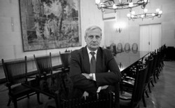 Zmarł Piotr Paszkowski. Sikorski: Wzór z Sevres rzecznika prasowego