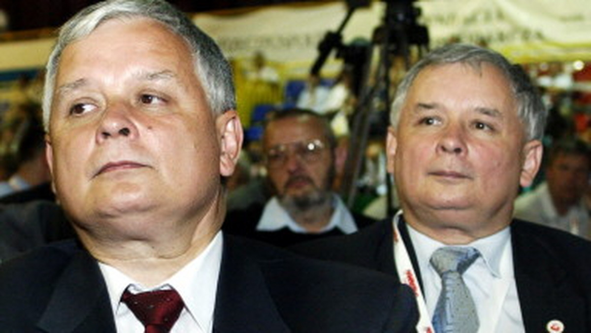 - Należy zabezpieczyć wynegocjowane zapisy Traktatu Lizbońskiego - podkreślił prezydent Lech Kaczyński podczas obchodów Niedzieli Palmowej w miejscowości Łyse. - Chcemy tylko i wyłącznie to zabezpieczyć - powiedział Lech Kaczyński.