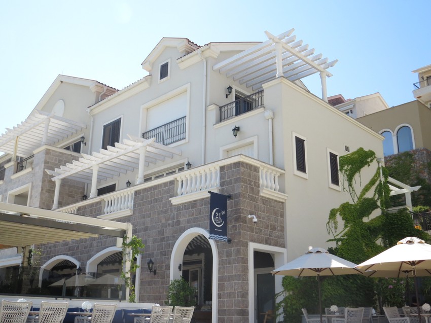 Divac ima vilu u Crnoj Gori u mestu Luštice