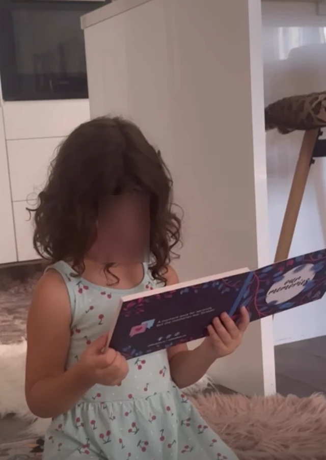"Prestanite da uznemiravate!" Aneli Ahmić OTIŠLA IZ SRBIJE, a onda objavljeno NEOČEKIVANO OBAVEŠTENJE: "Ja sam jedina osoba zadužena za nju"