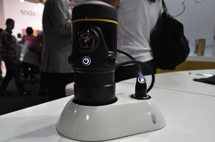 Samochodowy ekspres do kawy