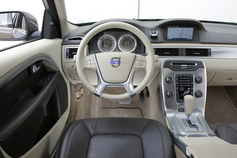 Volvo XC70: bliski krewny SUV-a