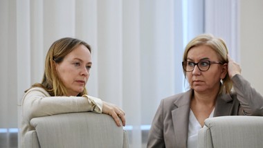 kto zastąpi szymona hołownię? pełczyńska-nałęcz vs hennig-kloska w fin