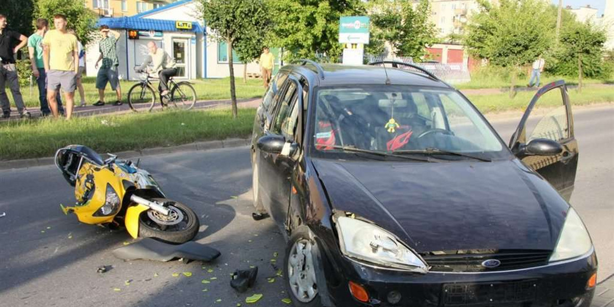 Motocyklista roztrzaskał się na fordzie!