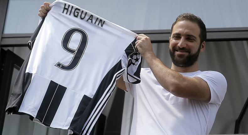 ___5314003___https:______static.pulse.com.gh___webservice___escenic___binary___5314003___2016___7___27___21___gonzalo-higuain-cropped_1lmjrttgu2z6z1e43d9v0cdo0c_2