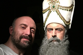 Najveći ŠVALER među turskim glumcima bacio žene u trans, a HUREM je pala u nesvest: Gore mreže od TESTOSTERONA, pozira kao SAVRŠENI GOSPODIN, ALI DALEKO JE ON OD CVEĆKE