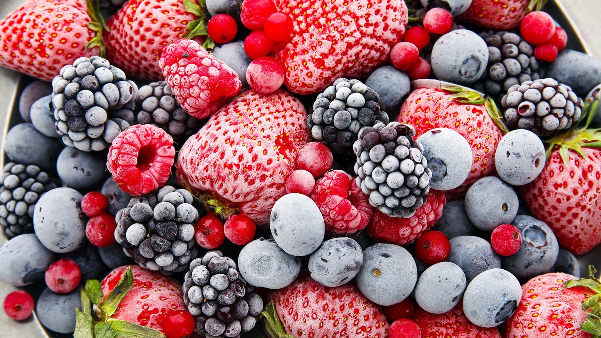 Višnje, borovnice, mango su plodovi koje uvek treba kupovati u zamrznutom obliku