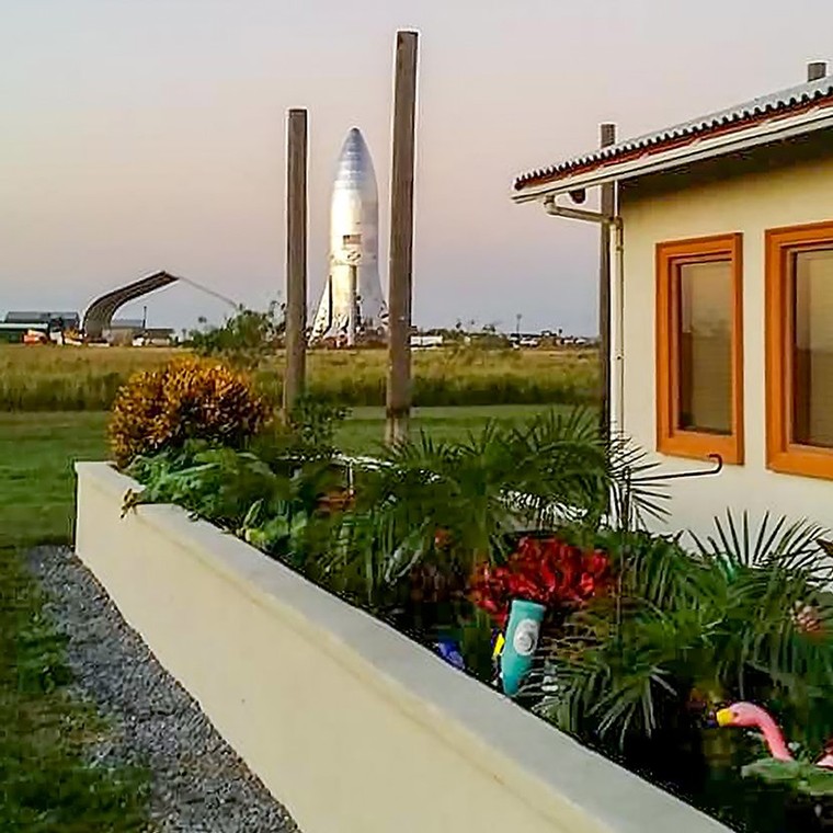 spacex boca chica village south texas launch site starhopper starship development copyright maria pointer bocachicamaria 49948062_2065255556874372_5576011218394546176_n edited sq