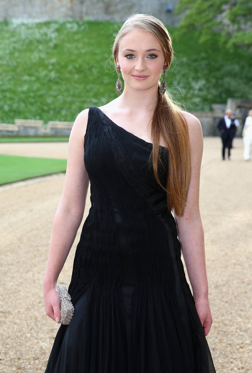 Sophie Turner w kampanii Karen Millen