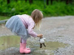 Taplanie w błocie i chodzenie po drzewach. 5 nieoczywistych umiejętności, które powinien mieć każdy początkujący uczeń