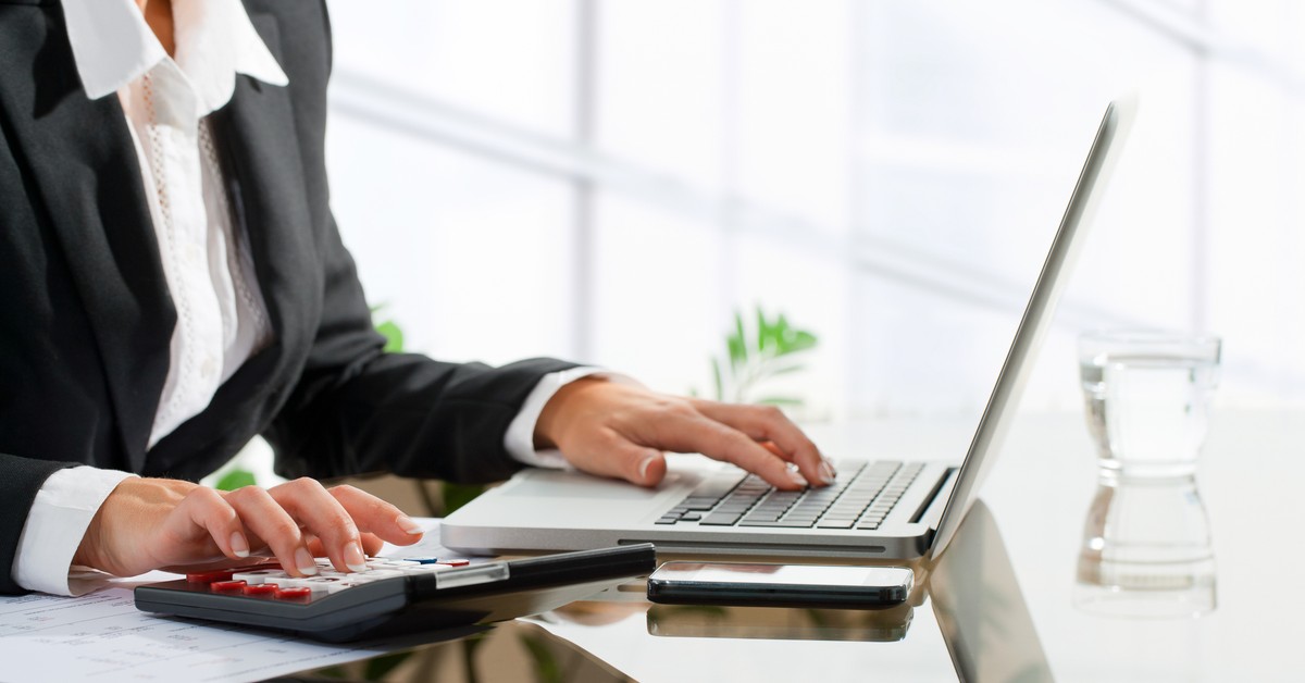 Urzędnicy obchodzą ustawowe terminy sztucznie wydłużając postępowania