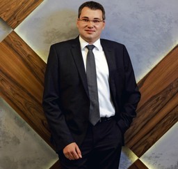 Litwiński: Oddajemy prywatność, nie dostając nic w zamian