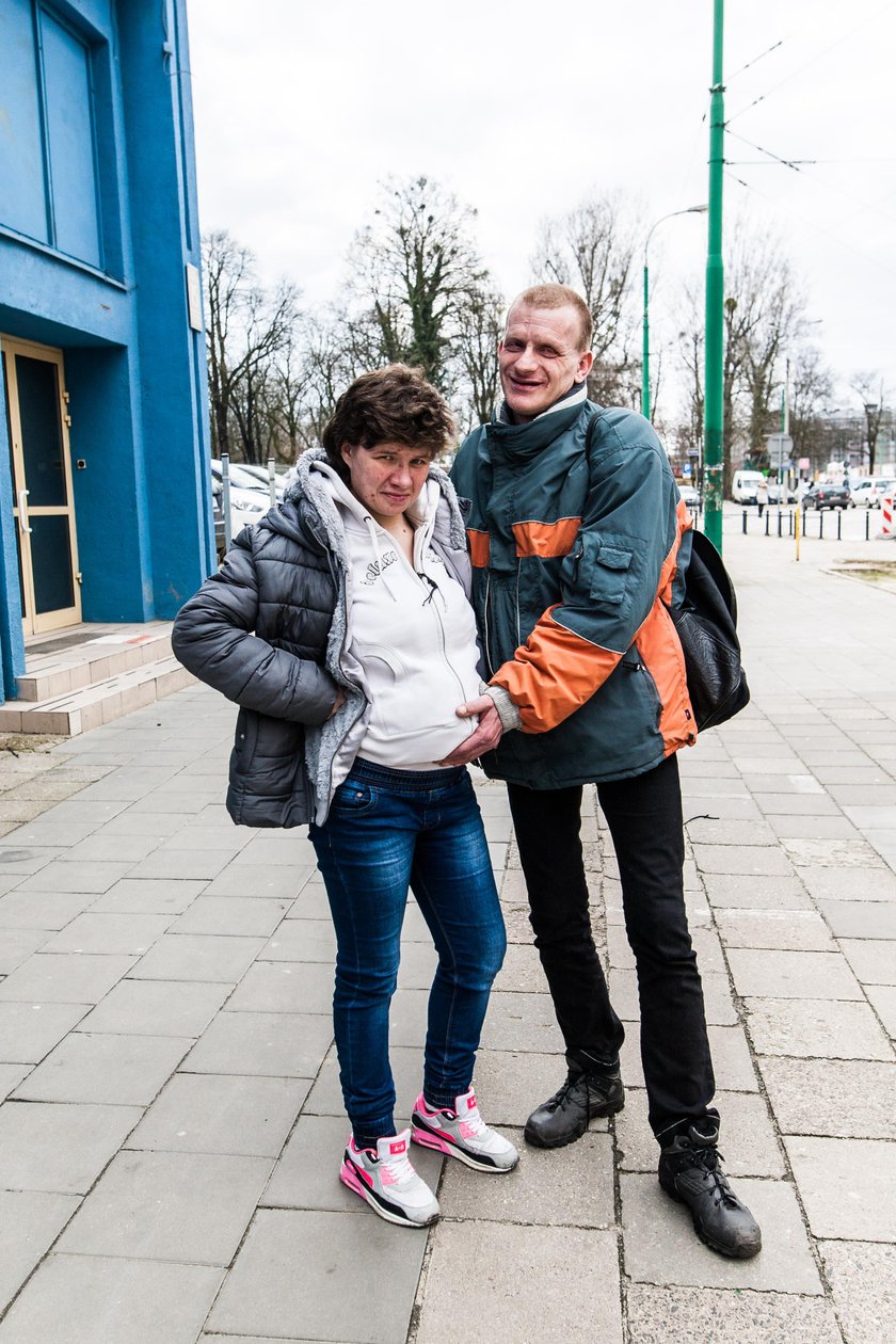 Pijana urodziła Mikołajka. Znów jest w ciąży