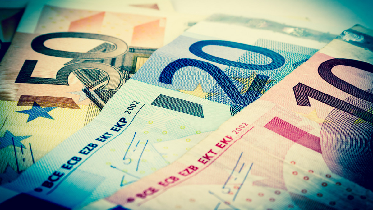 Poparcie przedsiębiorców dla wprowadzenia w Polsce wspólnej europejskiej waluty w ciągu ostatnich pięciu lat skurczyło się o połowę, informuje "Puls Biznesu", powołując się na badania firmy doradczo-audytorskiej Grant Thornton.