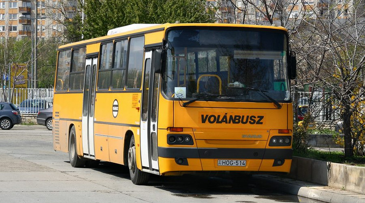 A busz sofőrje nem volt hajlandó megállni (illusztráció)