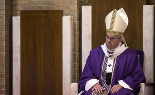Papież: Kościół cierpi przez tych, którzy znają tylko język potępienia