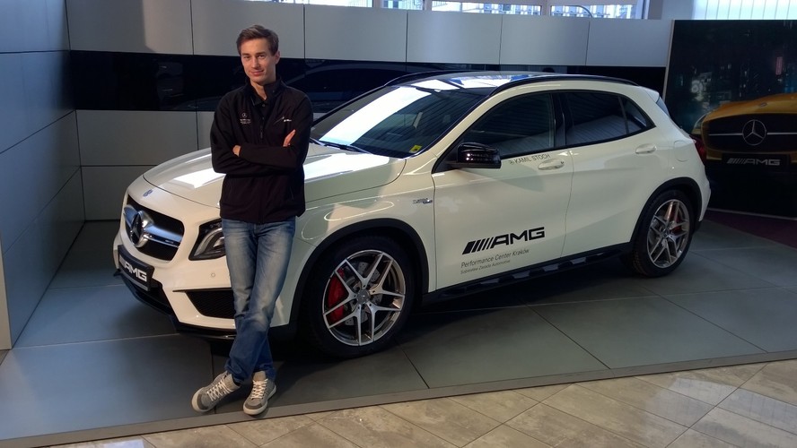 Kamil Stoch i mercedes GLA 45 AMG