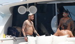 Neymar bawi się na wakacjach. Fanów oburzyły te zdjęcia 