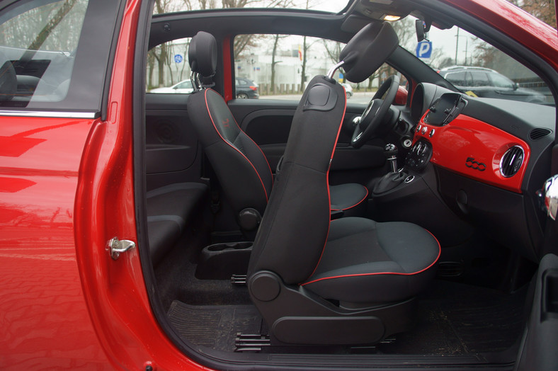 Fiat 500C 1.0 Hybrid (RED)