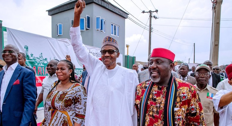 President Muhammadu Buhari with former Governor Rochas Okorocha and other APC chieftains during a campaign tour.