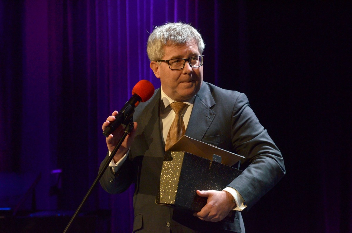 Zdaniem Ryszarda Czarneckiego nasz sąsiad, Niemcy i tak wiedzą, że prezydent Komorowski przegrał wybory dlatego, że "tysiące, miliony Polaków mają poczucie niesprawiedliwości i tego, że ich szanse osobiste zostały zmarnowane"