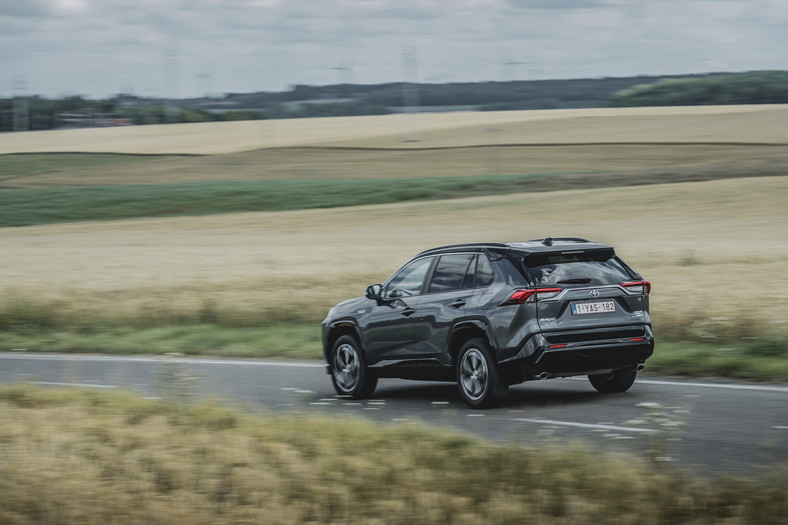 Toyota RAV4 Plug-in Hybrid – ruszyła przedsprzedaż