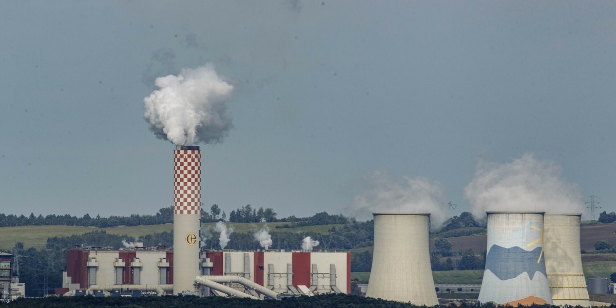 Minister klimatu zapytana, czy jest szansa, by TSUE anulował nałożoną na nas karę, gdyby Czesi wycofali się ze skargi, odpowiedziała, że "na dzień dzisiejszy takiej szansy formalnej nie widzimy". 