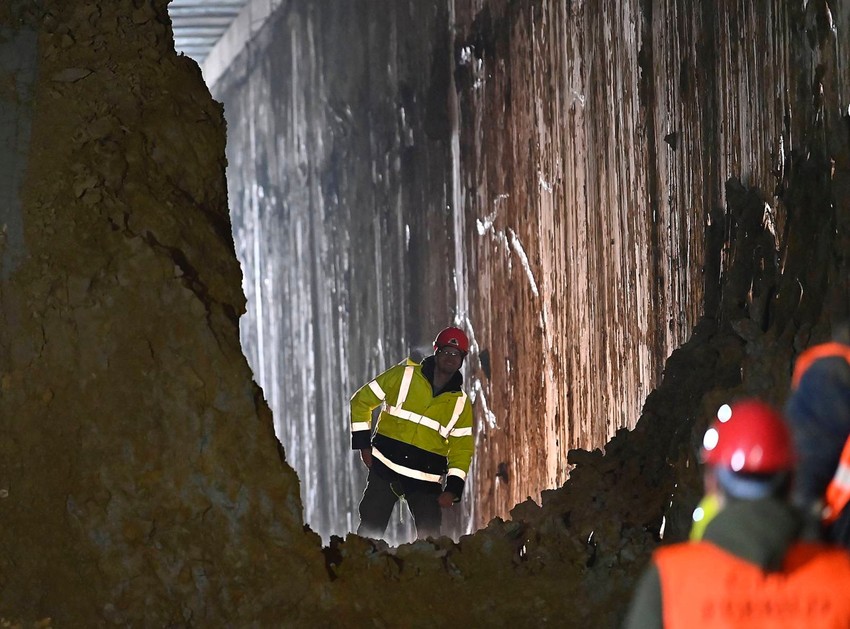 Probijen tunel " Beli potok"