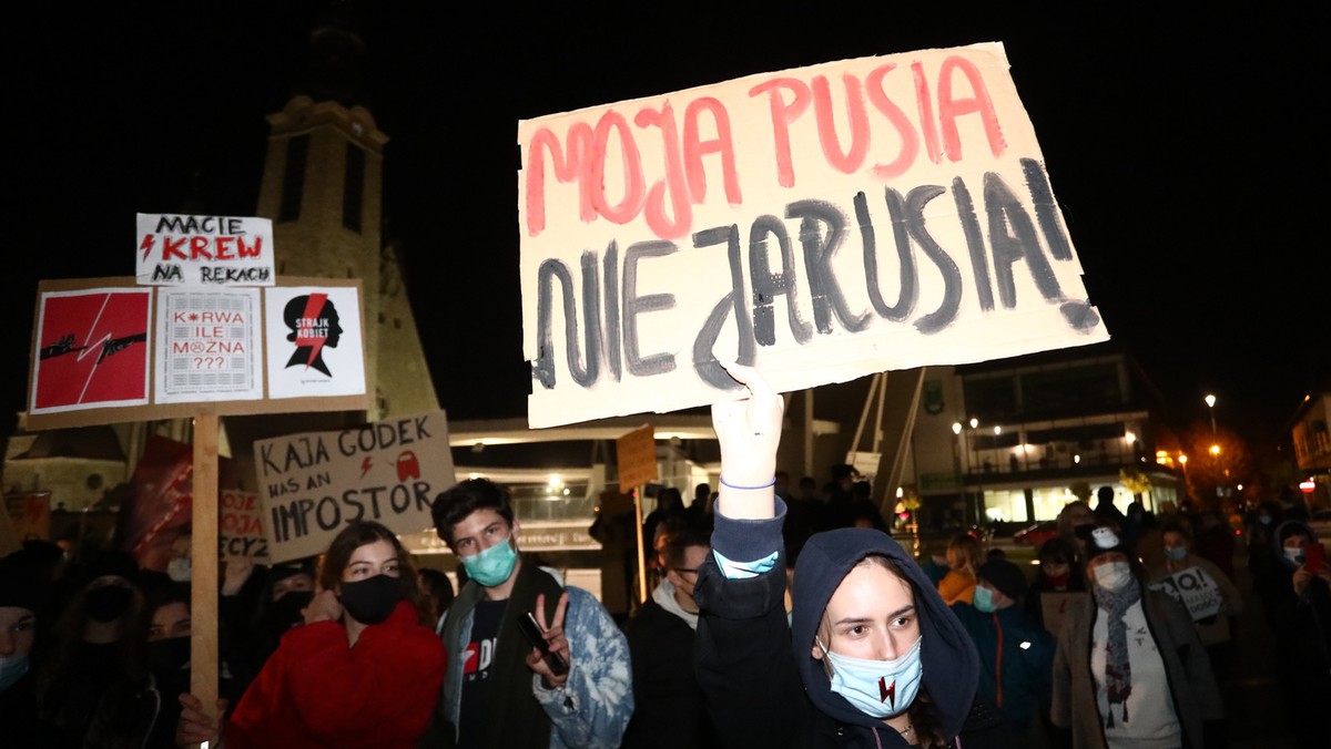 Protest Strajku Kobiet w Limanowej 27 października 2020 roku