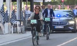 Wicepremier przyjechała na rowerze na spotkanie ws. klimatu. Ale wcześniej...