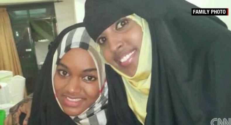  Tawfiqua and her friend Salwa Abdulla 
