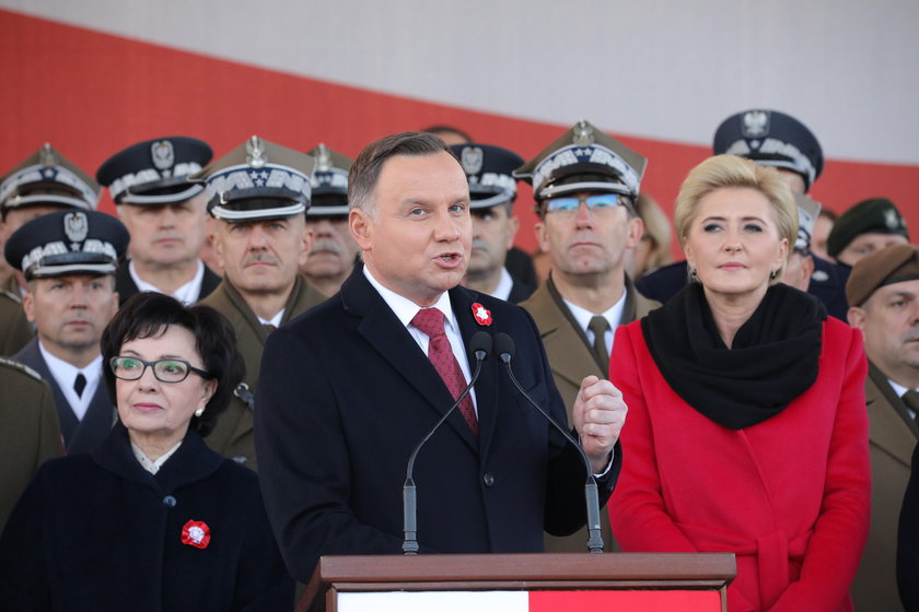 Marszałek Sejmu Elżbieta Witek, prezydent Andrzej Duda, pierwsza dama Agata Kornhauser-Duda