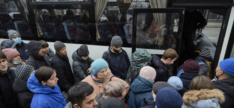 Polacy chcą wrócić do kraju. "Choćby do granicy"