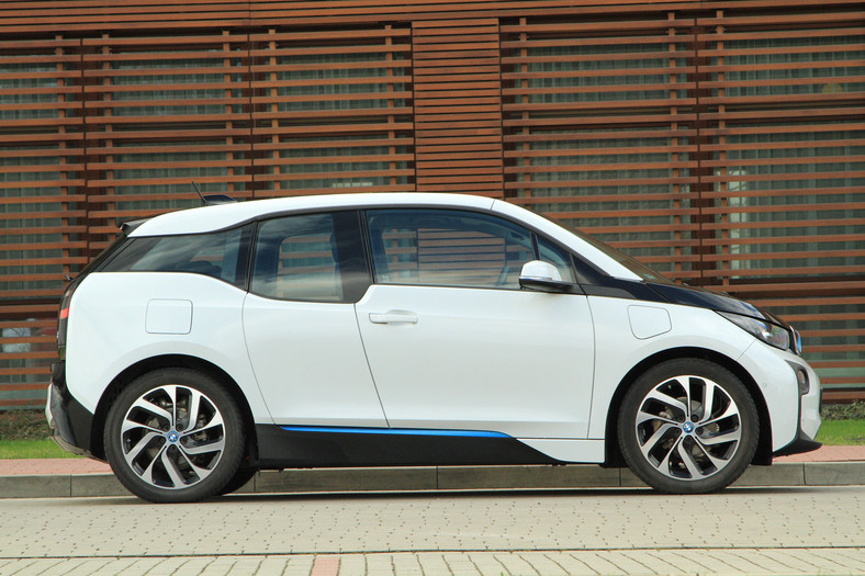 BMW I3