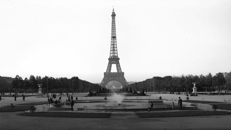 Wieża Eiffla (1889)