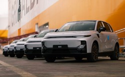 Nowy SUV wjeżdża do Polski. Cena? 2500 aut sprzedali w ciemno