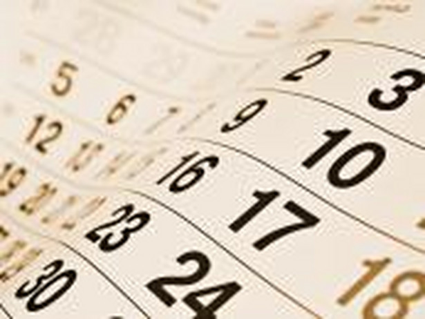 Jeśli jednostka ma rok podatkowy inny niż kalendarzowy, musi pamiętać o zgłoszeniu rezygnacji z prowadzenia ksiąg do końca pierwszego miesiąca jej roku podatkowego