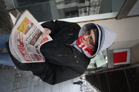 Blic najitaniji, Alo i 24 sata itaniji od Informera" - Blic