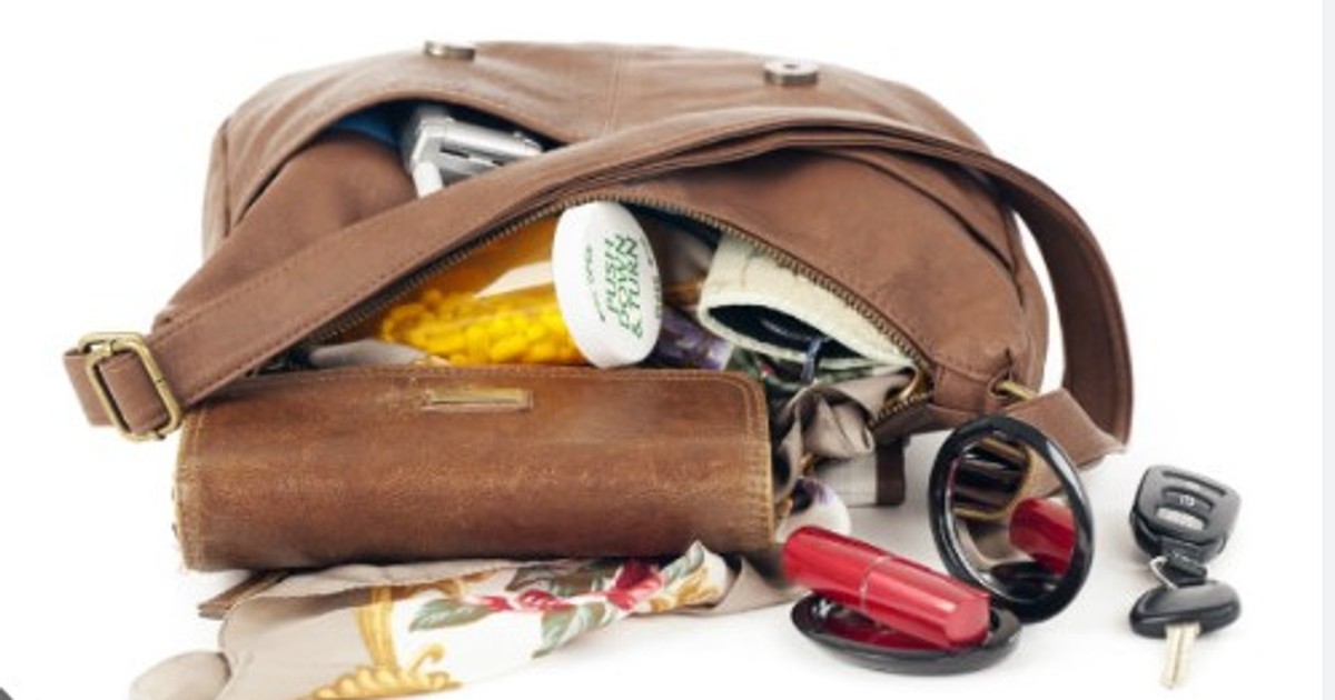 Essential items every woman should carry in her purse Pulse Ghana