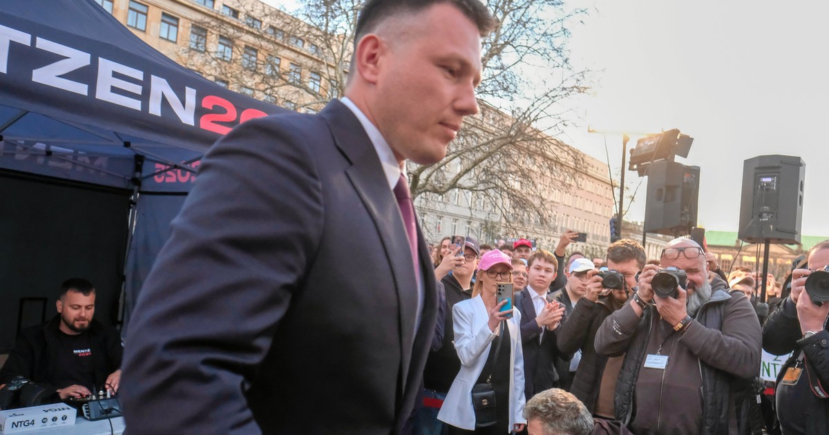 Mentzen miał przewrócić stolik, nie wiadomo, czy przy nim w ogóle siądzie. Za gwałtownie wszedł na szczyt