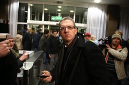 PKW wraca do pracy po nocnych zamieszkach. 12 osób zostało zatrzymanych