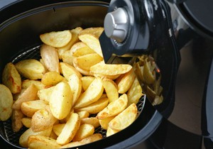 Recept za najhrskavije krompiriće iz Air Fryera