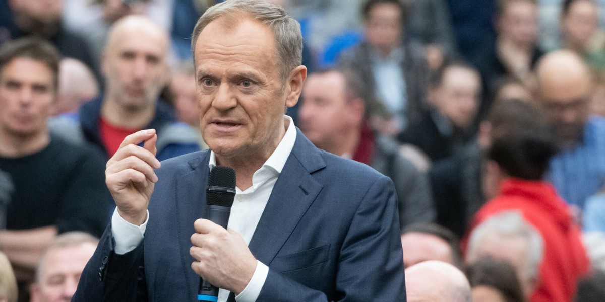 Donald Tusk podczas spotkania w wielkopolskiej Rokietnicy.