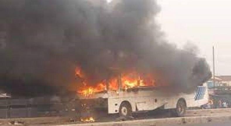 Bus-catches-fire-in-Lagos (PoliticalEconomist)