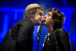 The Libertines przerwali trasę, a teraz się tłumaczą